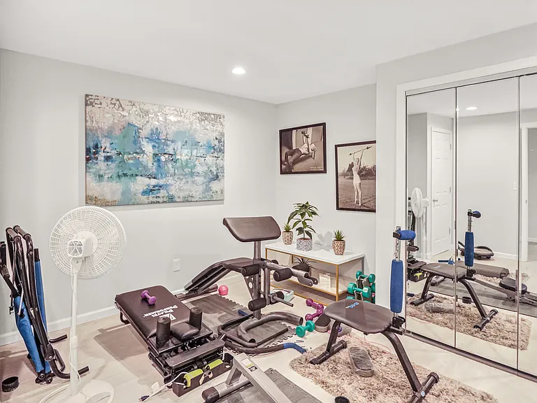 4 McNamara Dr — Photo 31