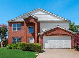 204 Edmundson Ct, Arlington, TX 76002