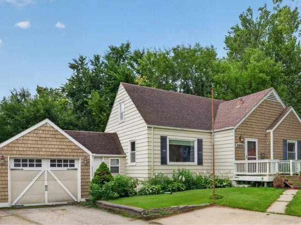 5804 College Ave, Des Moines, IA 50322
