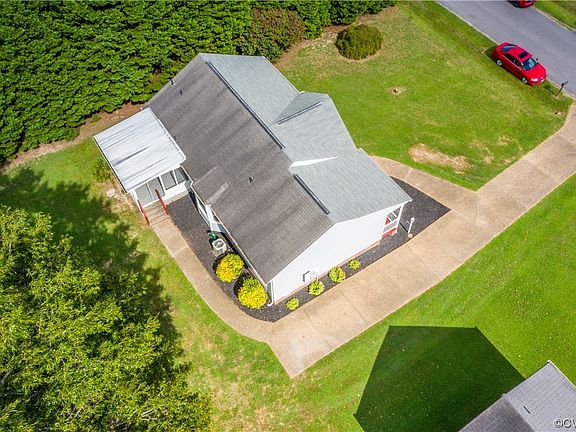 4th image of 4404 Woodstream Dr