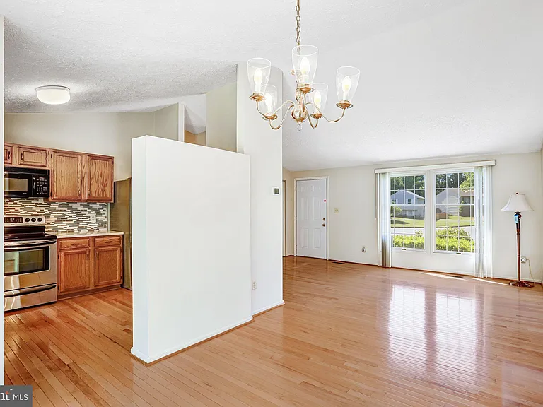1803 E Beech Rd — Photo 10