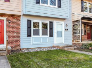 119 N Church St, Charles Town, WV 25414