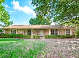 108 Spears Ln, Wills Point, TX 75169