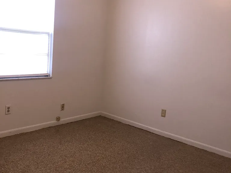 2741 W Beach St #A — Photo 1