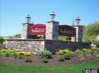 832 Meadow Ct, York, PA 17402