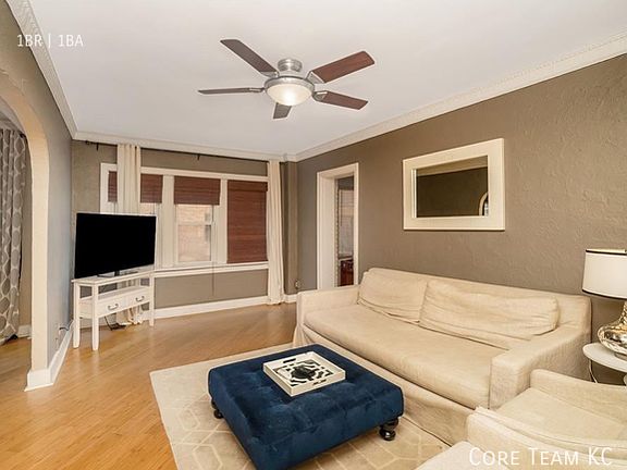 4th image of 4804 Jefferson St APT 304