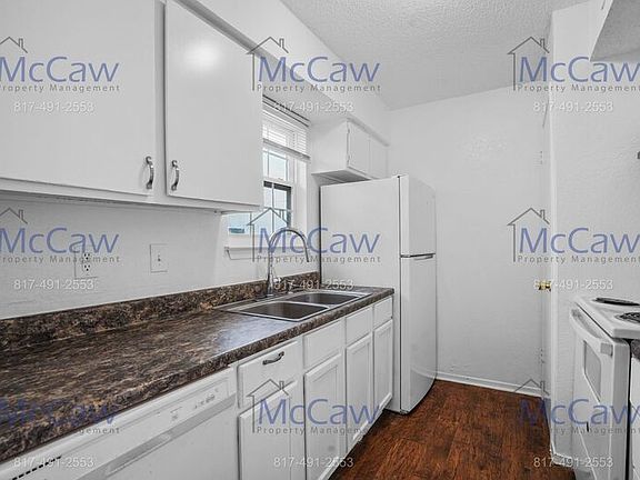 4th image of 8030 Cambridge Cir #B