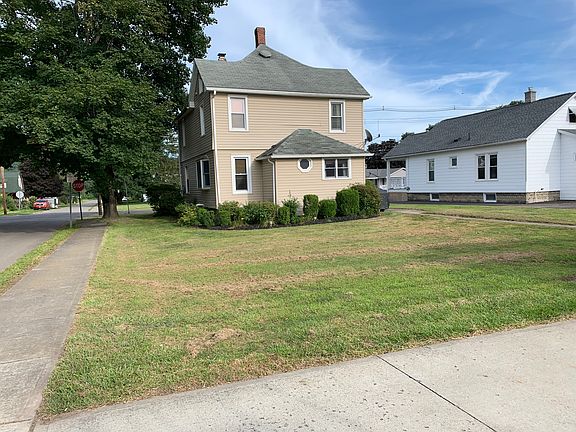 Large landscaped yard