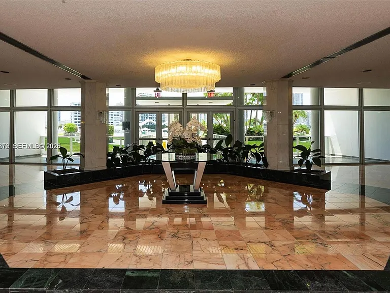900 Bay Dr #224 — Photo 43