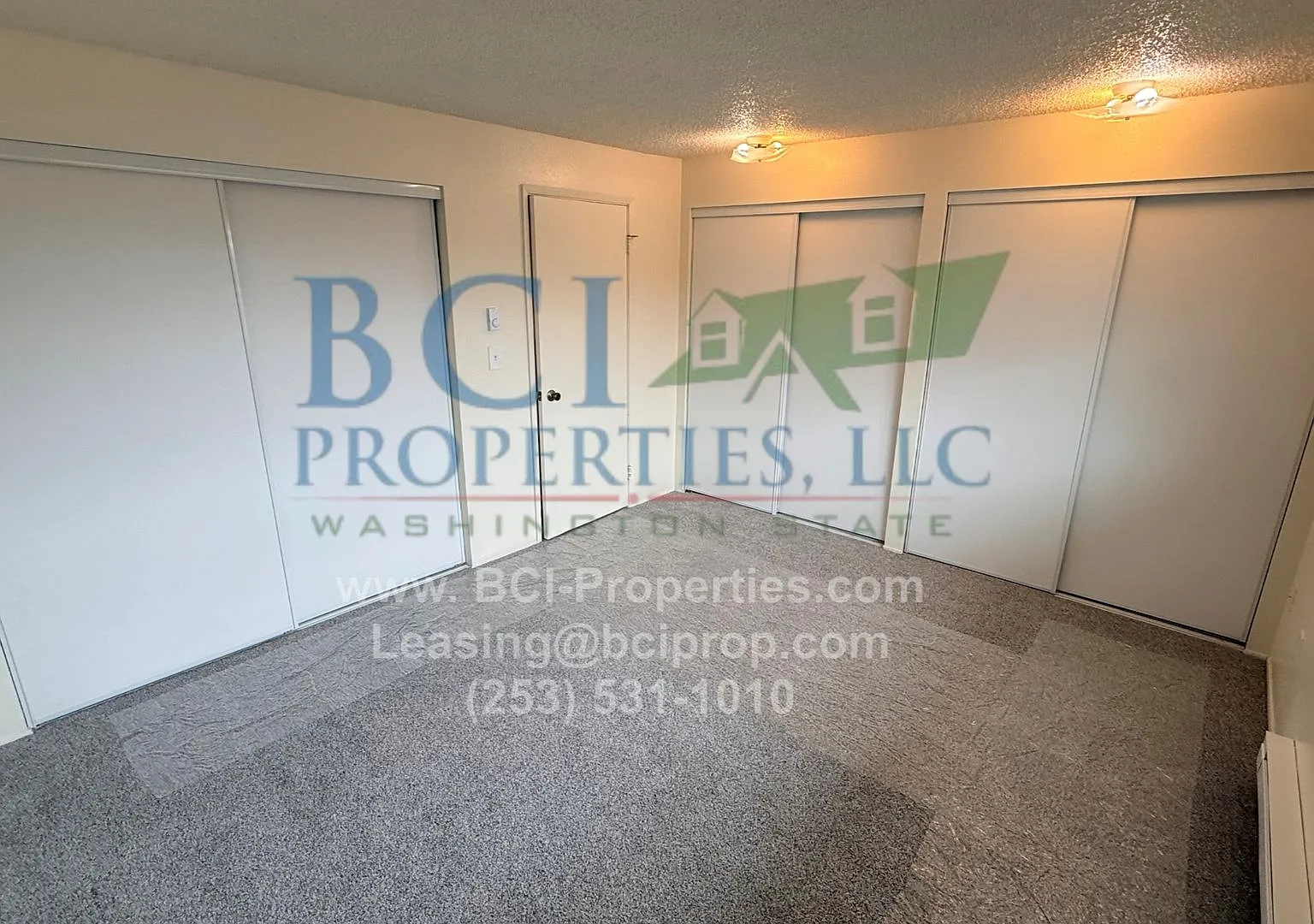 Deville Townhomes — Photo 4