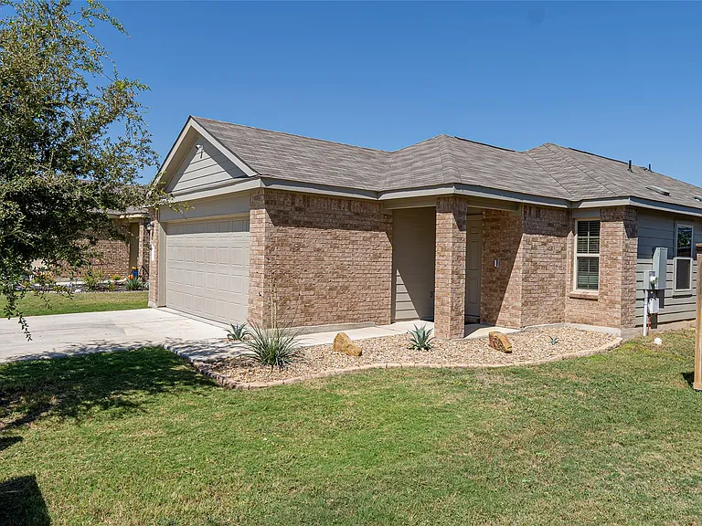 108 Circle Way — Photo 32