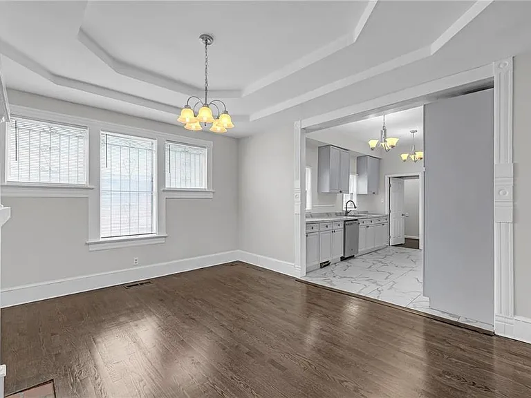 660 Queen St SW #A — Photo 12