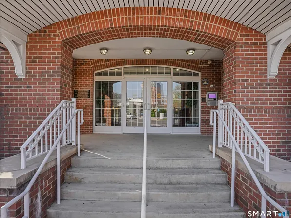 35 W Broad St Unit 404, Stamford, CT 06902