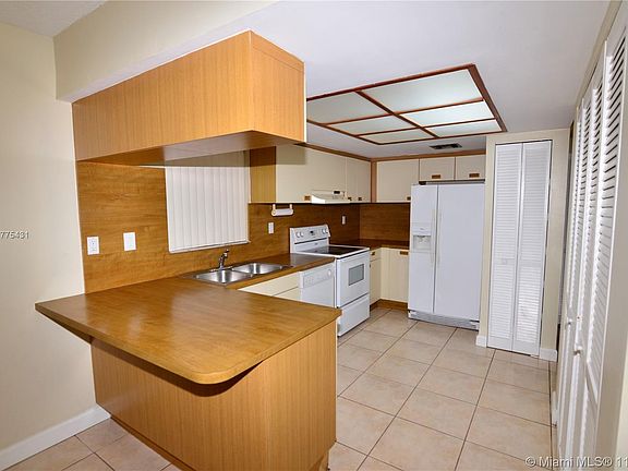 3rd image of 9119 SW 123rd Avenue Ct