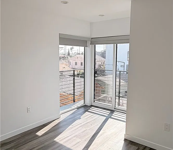 1416 1/2 S Cloverdale Ave — Photo 16