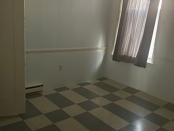 4th image of 25 W Pomfret St #7
