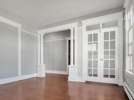 McIlvaine Apartments