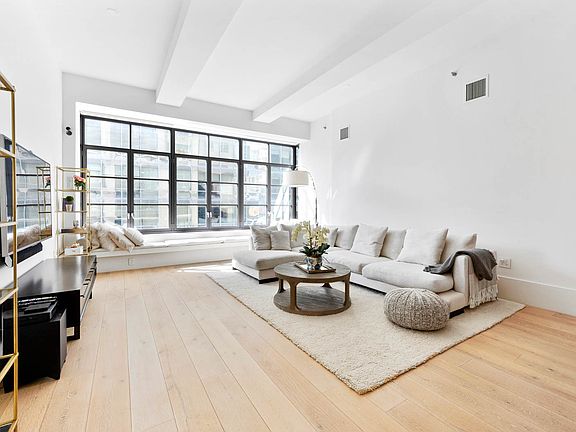 3rd image of 404 Park Ave S APT 12D