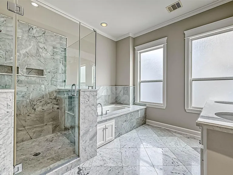 2113 Bidwell Dr — Photo 34