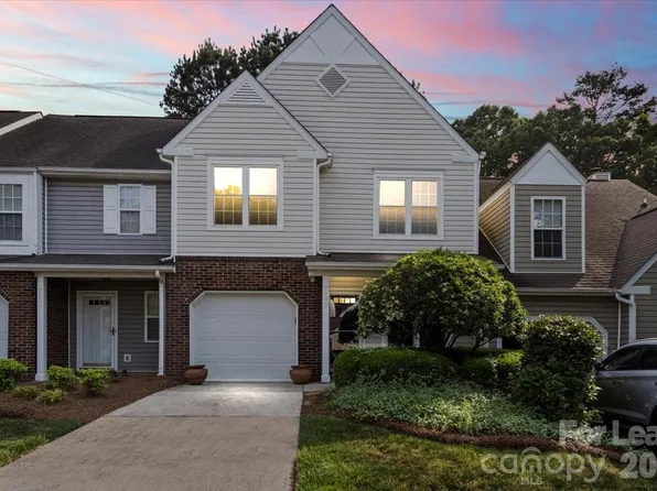 9022 Roseton Ln, Charlotte, NC 28277