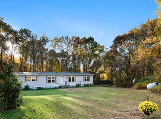 8955 Glenn Rd, Grass Lake, MI 49240