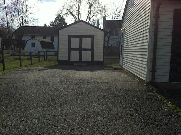 3rd image of 5087 Macnamara Dr