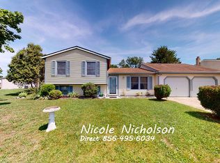 9 Ivy Hall Ln, Sicklerville, NJ 08081