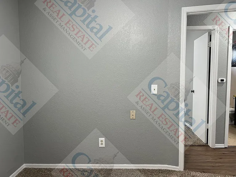 733 W Perry Dr — Photo 24