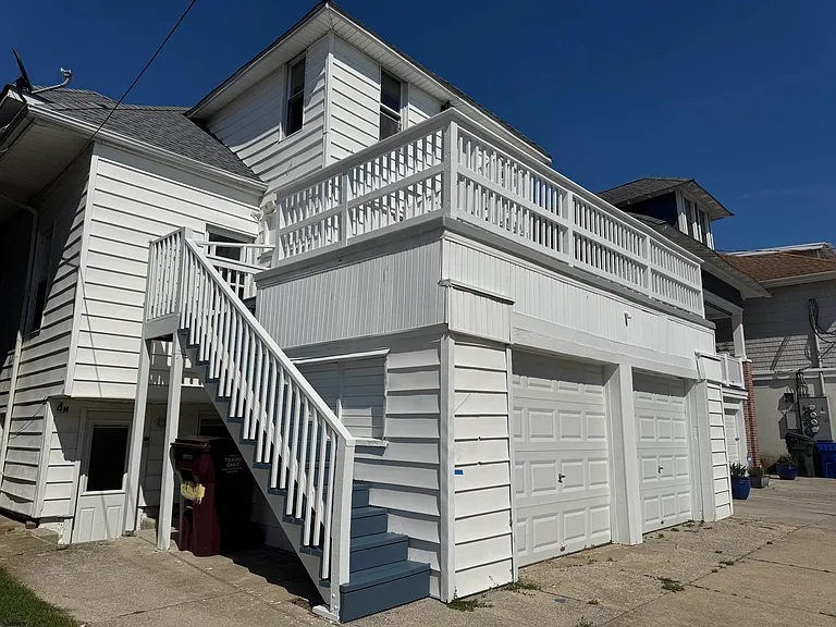 4 N Hillside Ave #AVE — Photo 23