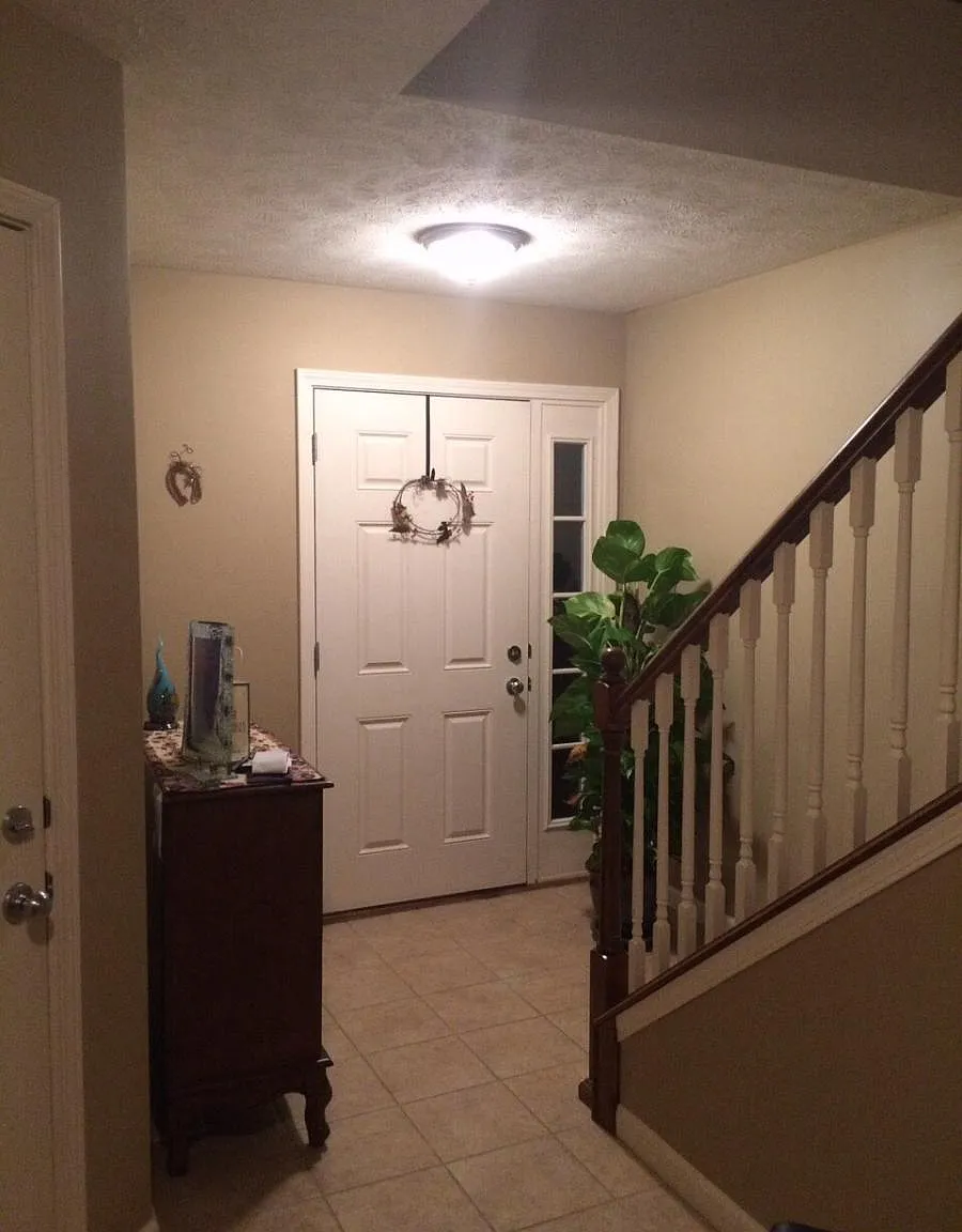 2 bed, 2.5 bath, 1392 sqft, $1,845 — Photo 2