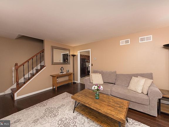5th image of 4211 Heather Ln