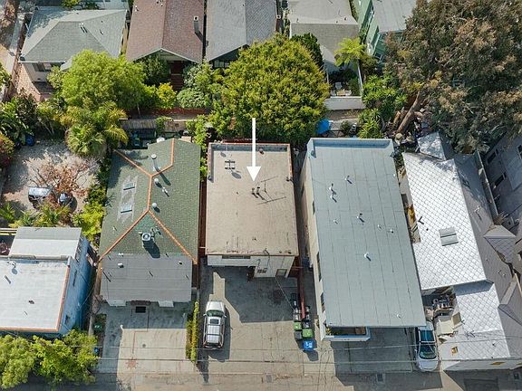 2nd image of 125 Park Pl