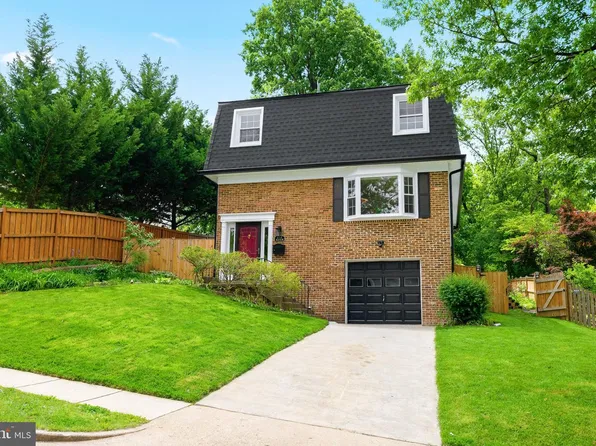 250 Aspen St, Alexandria, VA 22305