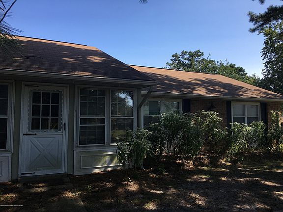 2nd image of 33B Edinburgh Dr