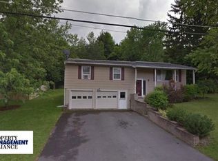 115 Rosewell Mdws, Syracuse, NY 13214