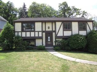 1033 Evergreen Dr, Pittsburgh, PA