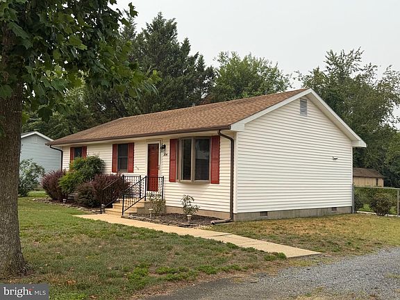 2nd image of 304 Academy Ave