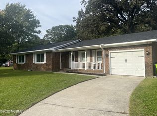 208 Sweetbriar Ln, Havelock, NC 28532