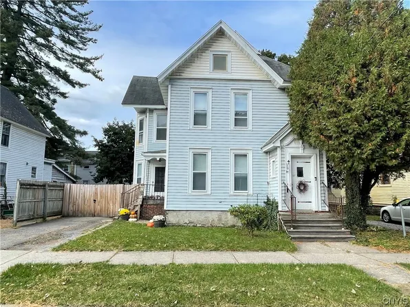 30 Charles St, Cortland, NY 13045