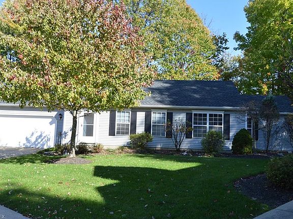 2nd image of 22 Dover Place Ln