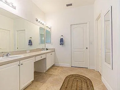 8312 Canterbury Lake Blvd — Photo 14