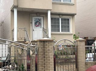 25 Bush Ave, Staten Island, NY 10303