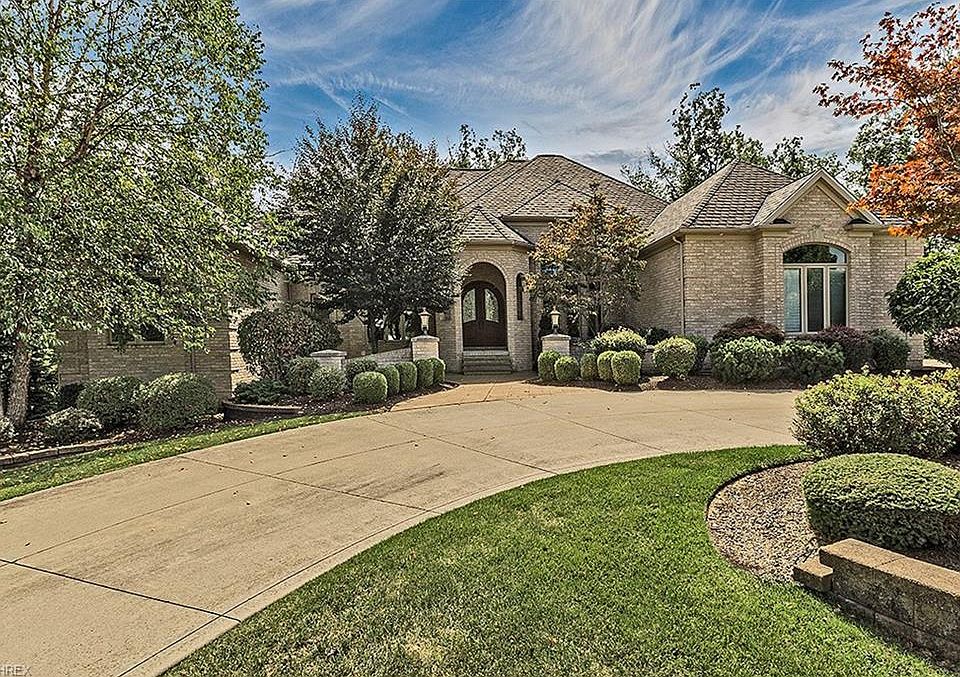 1st image of 6774 Rivercrest Dr