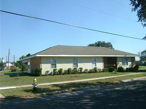 1st image of 4852 Prentiss Ave