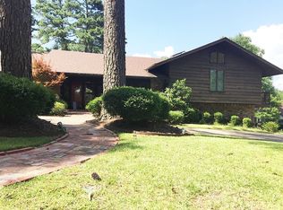 2100 Pinewood Dr, El Dorado, AR 71730