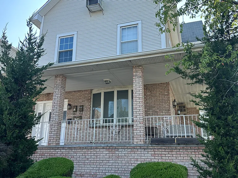 173 Avenue C #3 — Photo 8