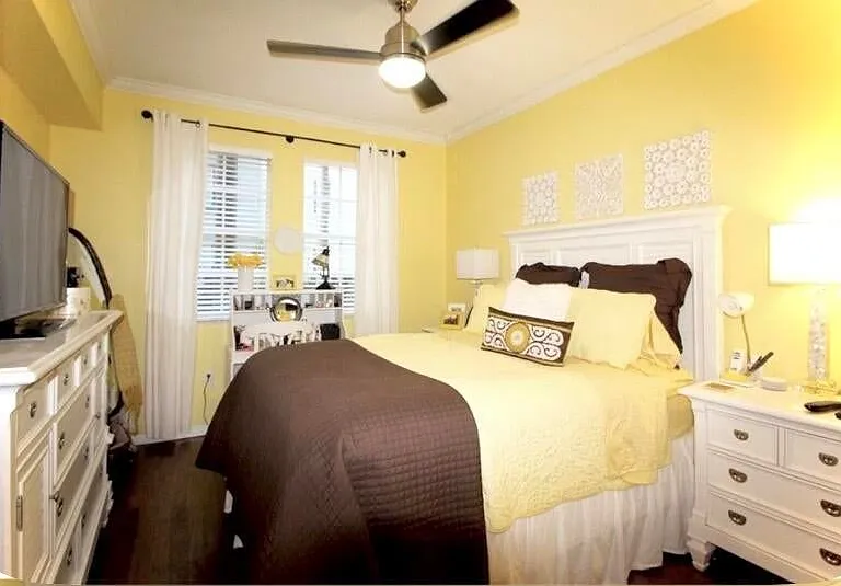 533 NE 3rd Ave #121 — Photo 3