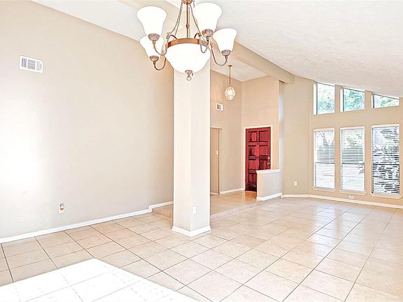 3rd image of 15238 Barbarossa Dr