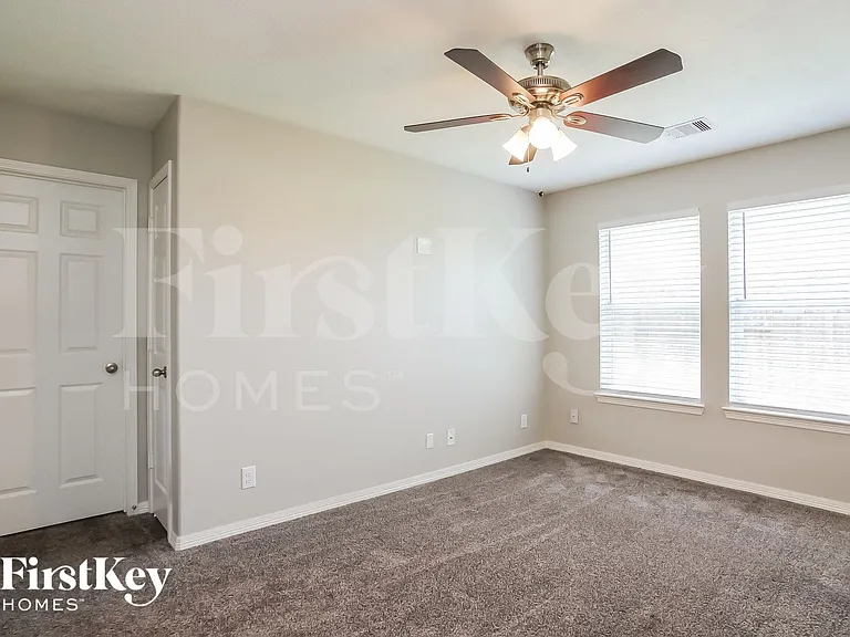 3331 Aegean Dr — Photo 11