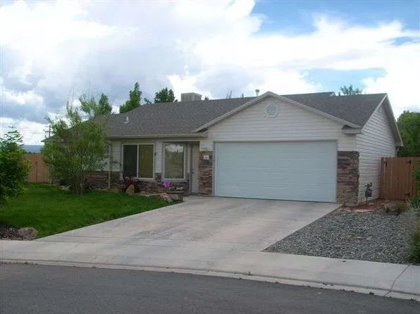 1101 Anthracite Creek Ave, Montrose, CO 81401